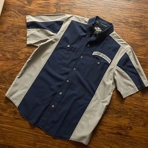 Men's Harley Davidson Button up Shirt -size L